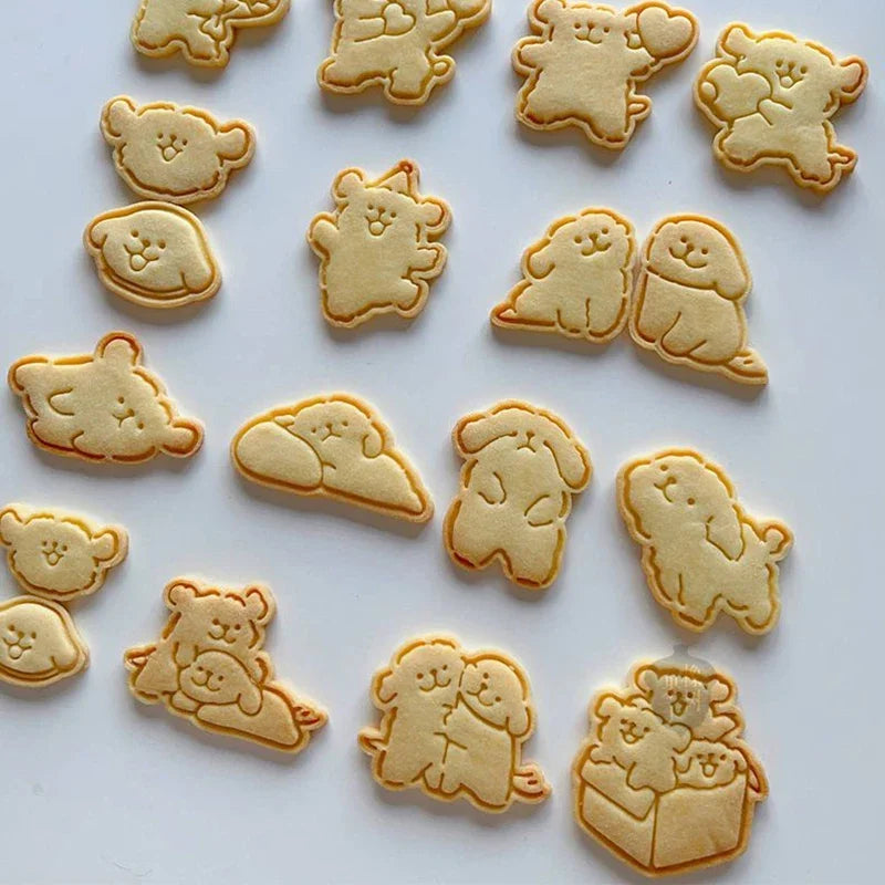 Bear-Shaped Fondant & Cookie Cutter – Fun Baking Tool for Kids, Perfect for Cake Decorating & Sugarcraft.