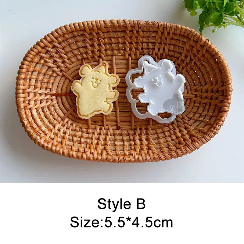 Bear-Shaped Fondant & Cookie Cutter – Fun Baking Tool for Kids, Perfect for Cake Decorating & Sugarcraft.