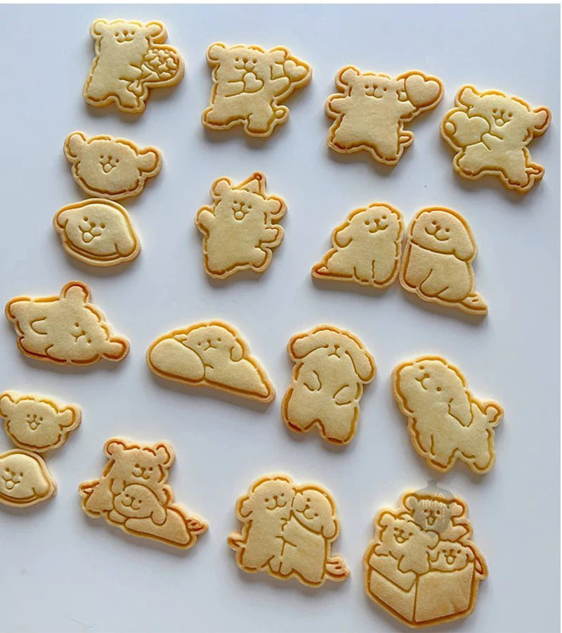 Bear-Shaped Fondant & Cookie Cutter – Fun Baking Tool for Kids, Perfect for Cake Decorating & Sugarcraft.